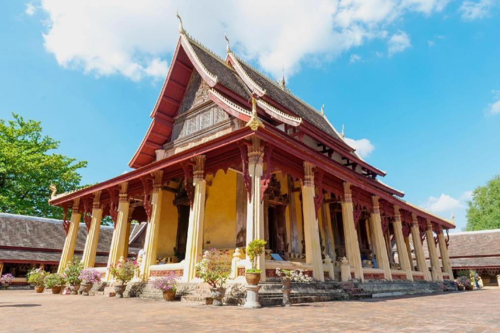 Leuxay Hotel Vientiane Luaran gambar