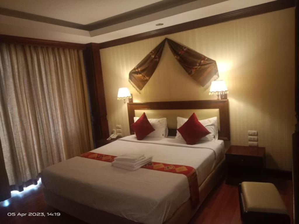 Leuxay Hotel Vientiane Luaran gambar