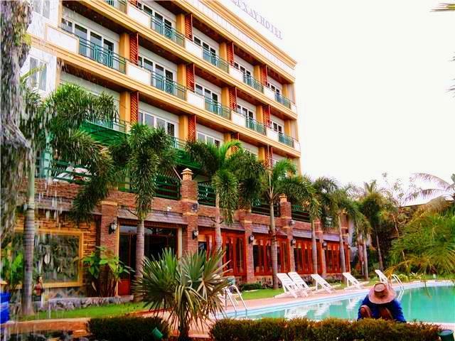 Leuxay Hotel Vientiane Luaran gambar